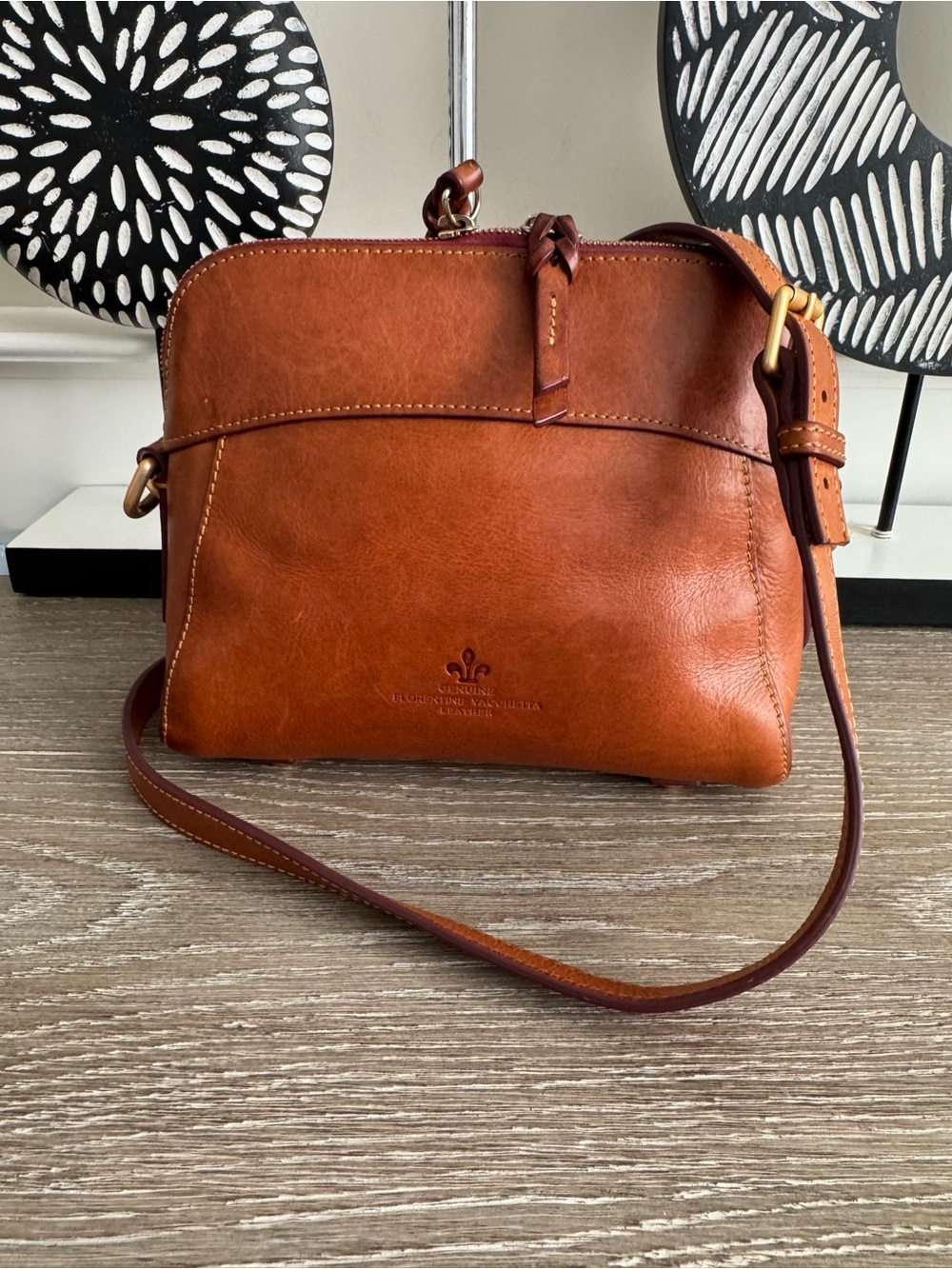 Dooney & Bourke Florentine Cameron crossbody - Picture 2 of 16